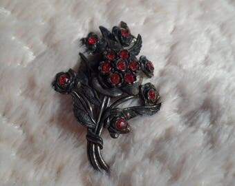 1940's Brooch with Unusual Rhinestones-Little Nemo