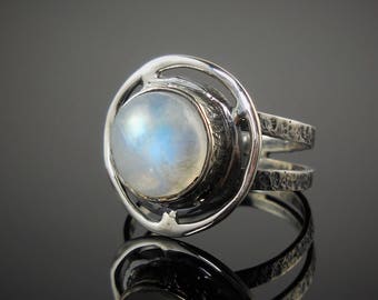 Moonstone sterling silver ring - size 8