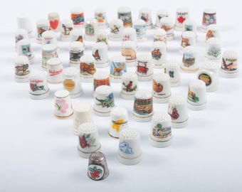 Large Collection Of Ceramic Travel Thimbles, Collectibles, Sewing, Finger Protectors, Vintage, Souvenirs From Places ~ Pink Room ~ 161205