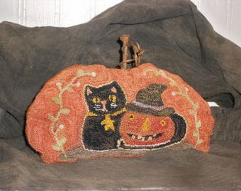 Primitive Halloween Punch Needle Pumpkin-Primitive Pumpkin- Orange Pumpkin-Black Cat--tbu 1156