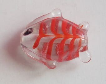 2 RED 14MM LAMPWORK GLASS FISH PENDANT BEAD