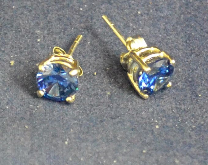 Blue Zircon Studs, 7mm Round, Natural, Set in Sterling Silver E1116