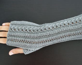 100% Merino Wool, grey fingerless mittens
