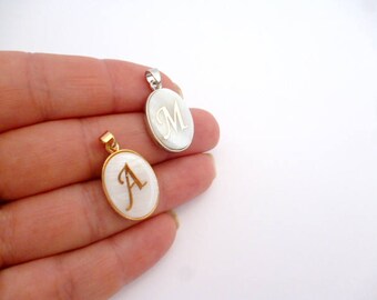 Oval Nacre Medal with Letters_NAC0054008/9947_ Fine Jewelry Charms_ Monogram_ of 14 x 18 mm _ pack 1 pcs