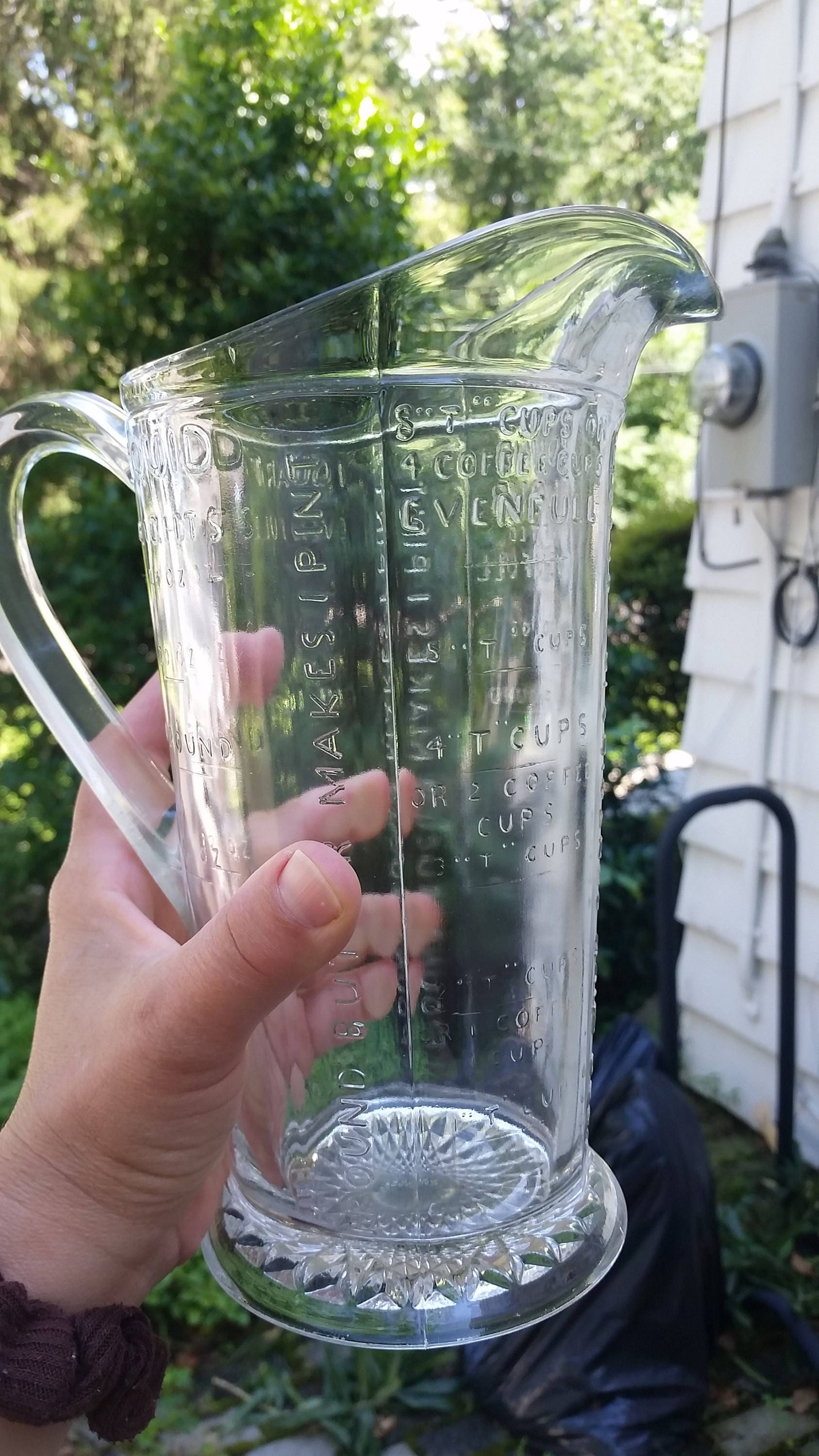 Depression glass Measuring pitcher measuring glass glass