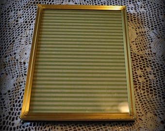 Vintage Gold Metal Picture Frame, 5 x 7 in.