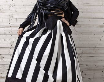 SALE Black and White Striped Maxi Skirt / Monochrome Loose Skirt / Oversize Long Casual Skirt / High Waisted A Line Skirt by METAMORPHOZA
