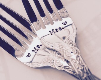 Mr.and Mrs. wedding forks - new forks – wedding cake fork, wedding gift, engagement gift, bridal shower gift