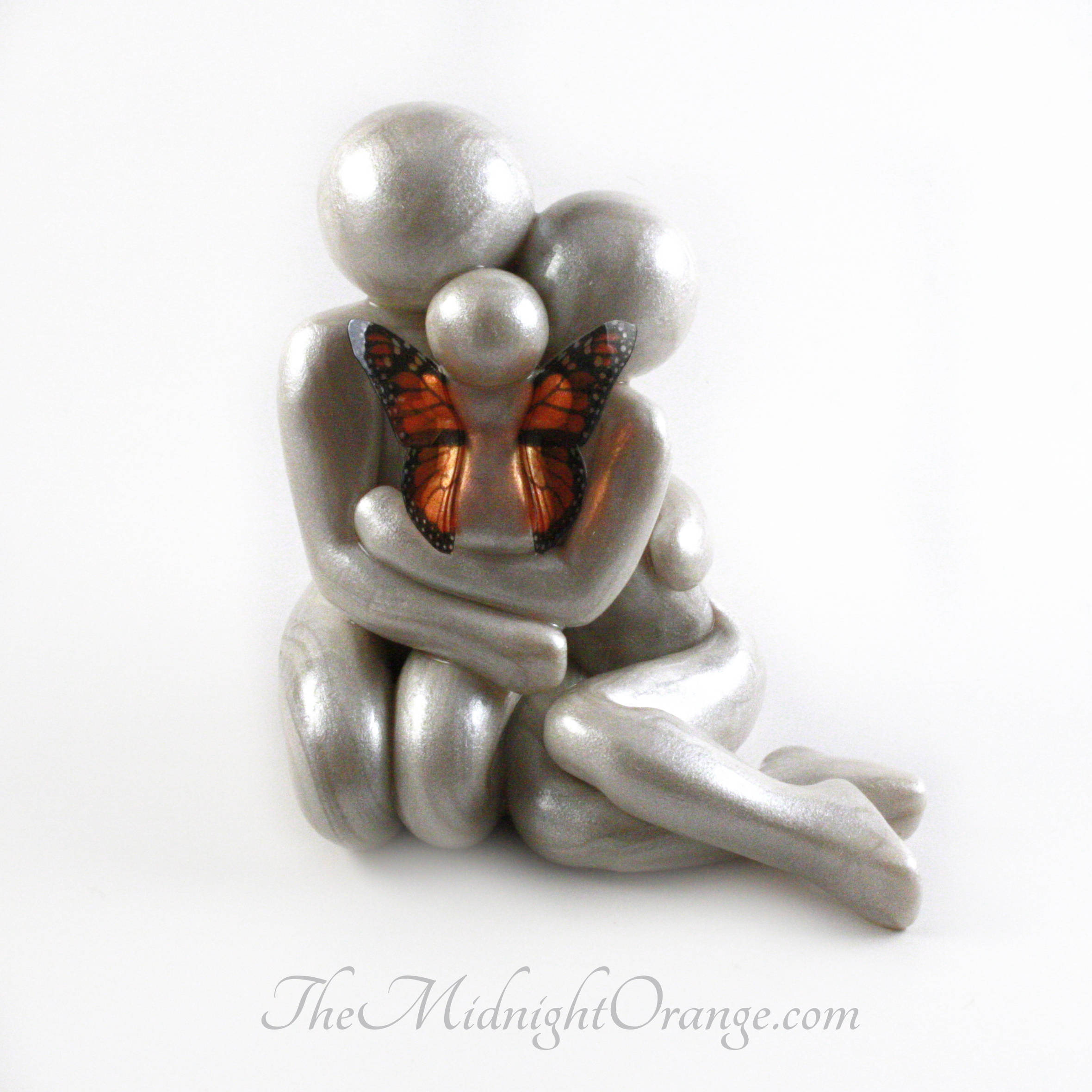 Baby Loss Memorial Statue Mother Father and Angel Baby clay