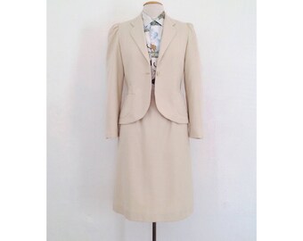 cream skirt suit womens cream suit 70s suit skirt 1970s jacket off white small womens wedding suit knee length skirt