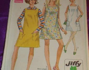 1960s 60s Vintage Square Neck Dress Jumper Sleeveless Patch Pockets Abv Knee or Mini COMPLETE Simplicity Pattern 7622 Bust 36 US 92 Cm EASY