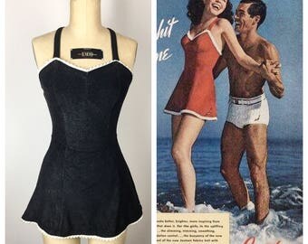 Vintage 1940s Swimsuit / 40s Black Knit Skirted Jantzen Bathing Suit / Small