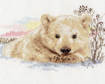 Counted cross stitch kit 21-19 Ours blanc 27x16 cm