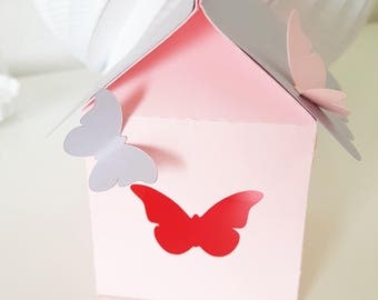 Cabin birdhouse with birds-baptism - themed "Butterfly" for festive paper 210 gr - table