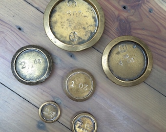 An Assorted Set Of 6 Vintage & Antique Brass Scale Weights