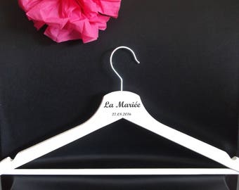 Cintre personnalisé pour mariage