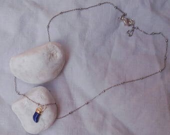 The spring promotion Cupleanos Fang necklace