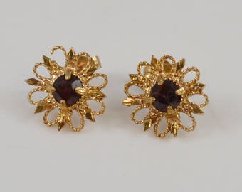 14k Yellow Gold Garnet Flower Look Earrings(01076)