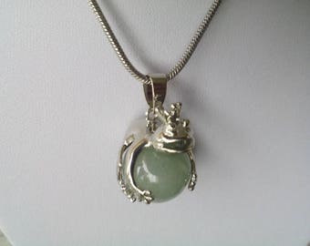 Frog necklace with green Aventurine ball ~ silver ~