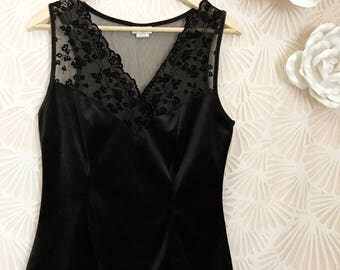 VIntage 1990s Size S/M Black Velvet & Mesh Sleeveless blouse
