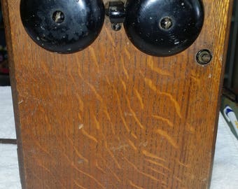nice 4 bar crank telephone magnito and in original quarter sawn oak box