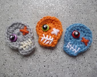 Lot de 3 Têtes de mort en laine au crochet réalisées à la main, appliqué tête de mort, customisation, scrapbooking, crochet, tricot