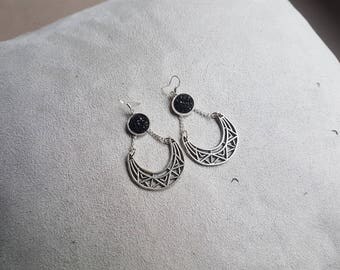 Black half moon stud earring