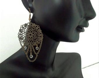 Dangling earrings - By Lily Creart'