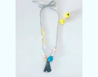 Tassel bead necklace
