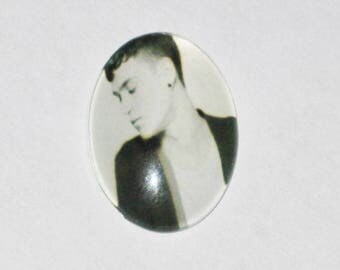 "Men" glass cabochon black and white 18-25mm