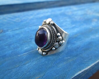 Bill silver ring with Amethyst