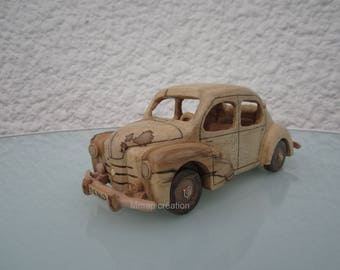 Wooden miniature of a Renault 4cv Elm 1/24 scale.