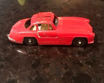 Vintage 1956 Tootsietoy Mercedes Benz 300SL