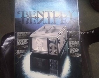 Téléviseur Portatif Vintage Lansay TV 506 – Look Rétro, Fonctionnel, Fabriqué à Hong Kong
