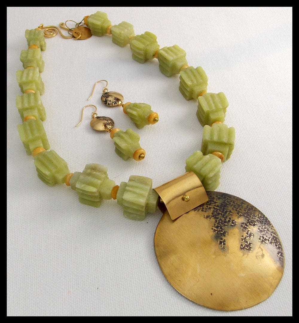 MAGNIFICENT JADE Unique Vintage Jade Beads