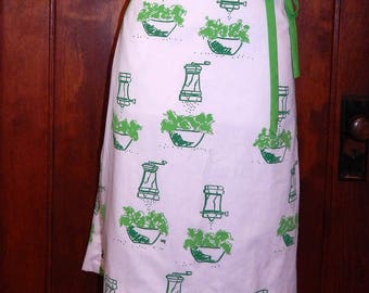 Vintage 70s mod Vested Gentress salad novelty print wrap skirt