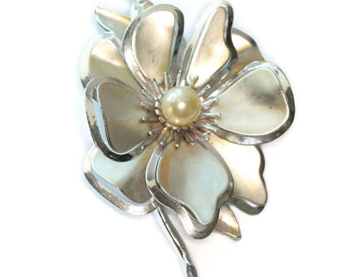 Mod Silver Tone Floral Brooch Faux Pearl Dimensional Vintage