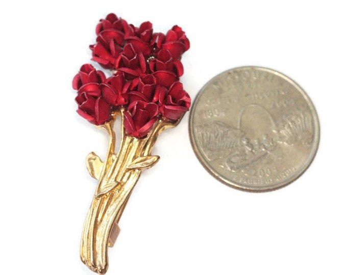 Red Roses Bouquet Pin Bunch of Roses Lapel Pin Smaller Size Vintage Flower Pin