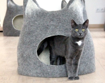 Pet bed - Cat bed - cat cave - cat house - eco-friendly handmade felted wool cat bed - natural grey with natural light - made to order