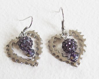 Boucles d'Oreilles - Deux Coeurs Lumineux - Perles Shamballa, Cristal Swarovski, métal argenté - Bijou créateur, pièce unique