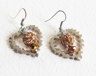 Boucles d'Oreilles - Deux Coeurs Lumineux - Perles Shamballa, Cristal Swarovski, métal argenté - Bijou créateur, pièce unique