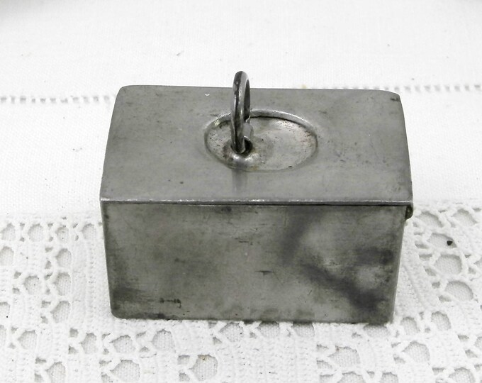 Small Vintage Metal Box with Ring Pull Could be Used as a Ring Box, Unusual Shaped Box, Curios, Jewelry Box Gift, French Brocante Decor Small Vintage Metal Box with Ring Pull Could be Used as a Ring Box, Unusual Shaped Box, Curios, Jewelry Box Gift, French Brocante Decor