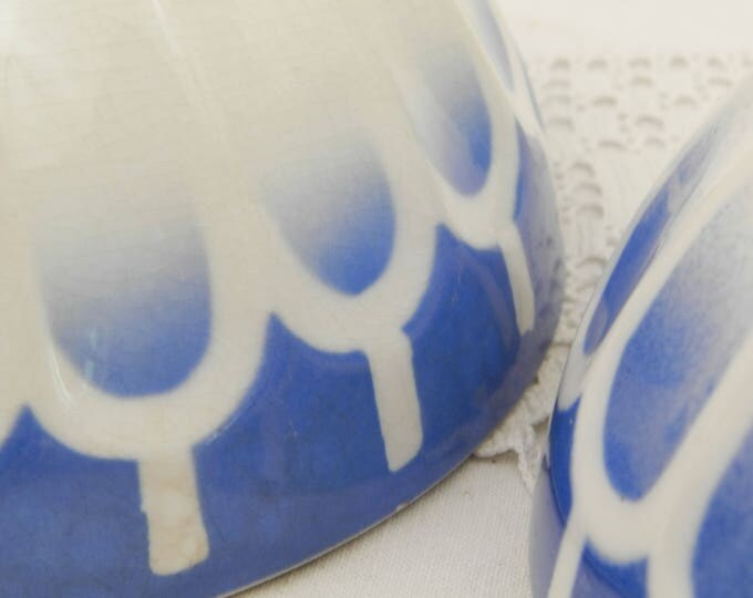 Antique Large Blue and White Coffee Bowls with Scalloped Sides from France, French Farmhouse Ceramic Café au Lait Bowls, Country Latte Bowl Antique Large Blue and White Coffee Bowls with Scalloped Sides from France, French Farmhouse Ceramic Café au Lait Bowls, Country Latte Bowl