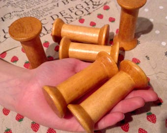 Vintage Wooden Spools Bobbins Antique Ribbon Holder Spool 8cm Tall Thread Holder - Set of 5