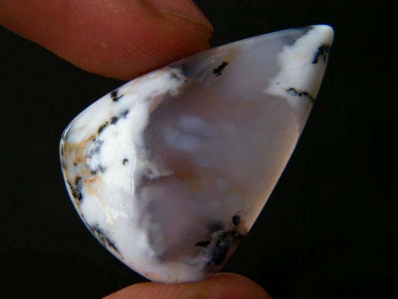 dendritic opal