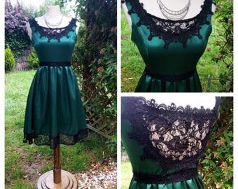 robe en satin de soie vert émeraude