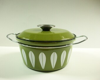 Cathrineholm Green Lotus Pot, Avocado Green & White Dutch Oven Enamelware Pot, Retro Modern Cookware, Vintage Casserole Stock Pot, Norway