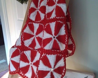 Red Peppermint Christmas Blanket, Crochet Peppermint Blanket, Christmas Blanket, Crochet Christmas Decor