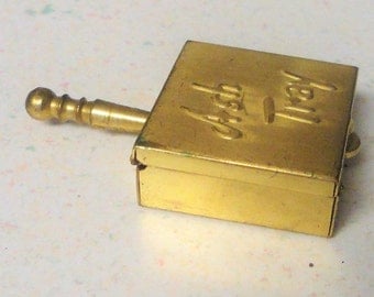 Brass Silent Butler Lady's Personal Ashtray Purse Accessory Vintage Collectible Tobacciana 1960