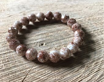 Brown speckled stretch beaded bracelet